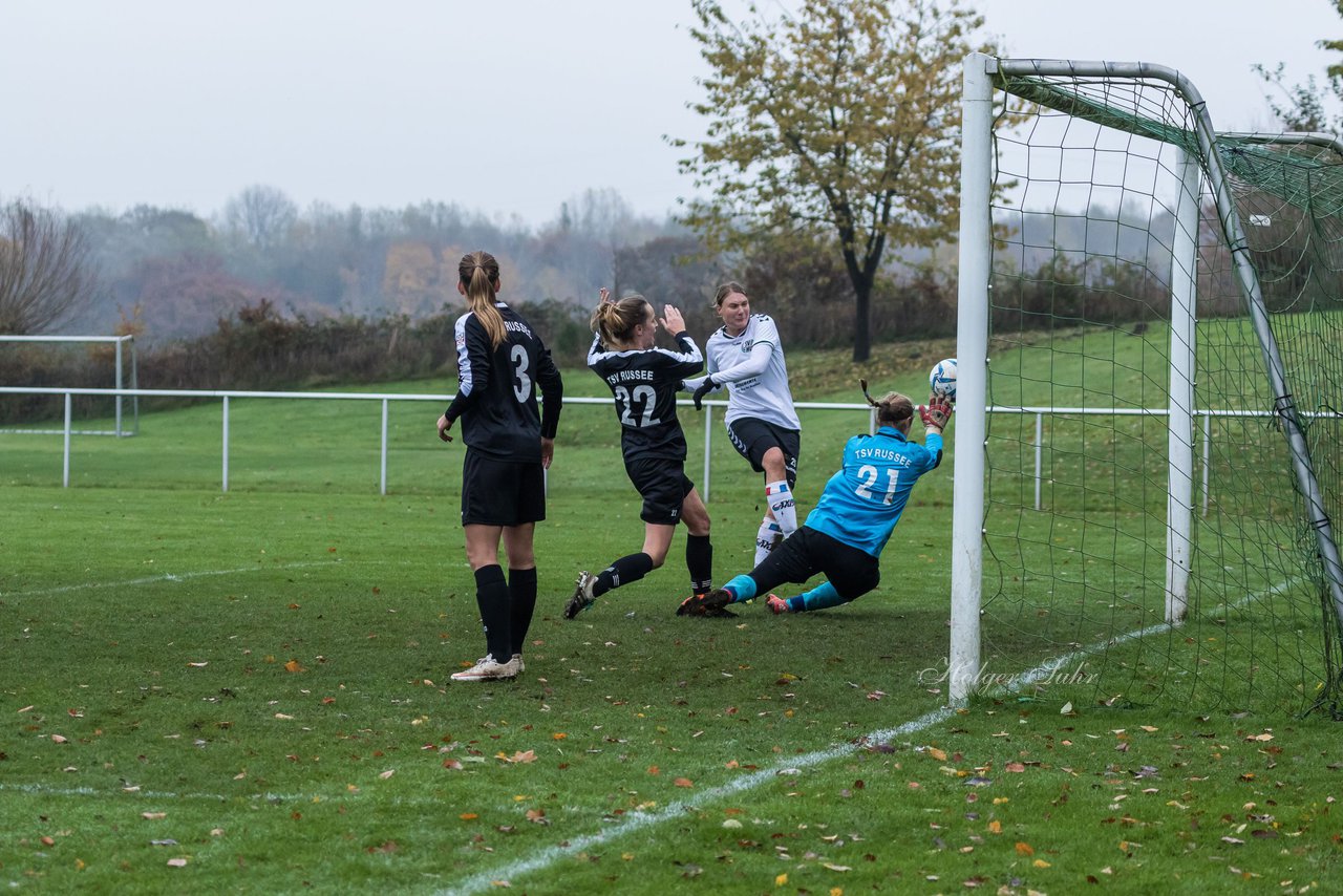 Bild 166 - Frauen SV Henstedt Ulzburg II - TSV Russee : Ergebnis: 5:0